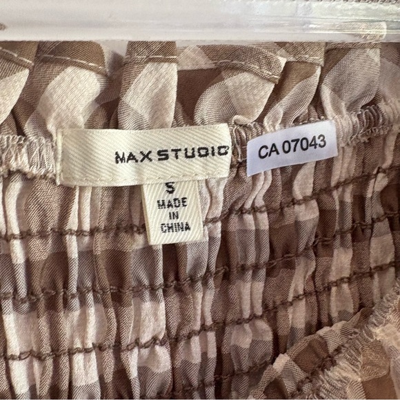 Max Studio Checkered Smocked Blouse in Brown and Cream - Picture 6 of 8